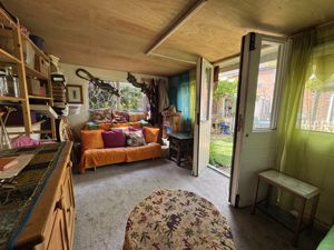 Garden Room/Home Office- click for photo gallery